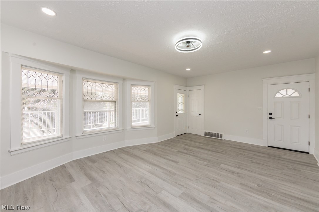 11711 Buckingham Avenue Property Photo 21