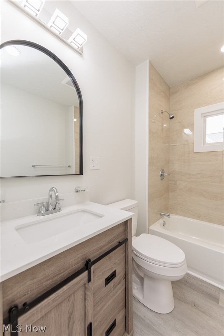 11711 Buckingham Avenue Property Photo 35