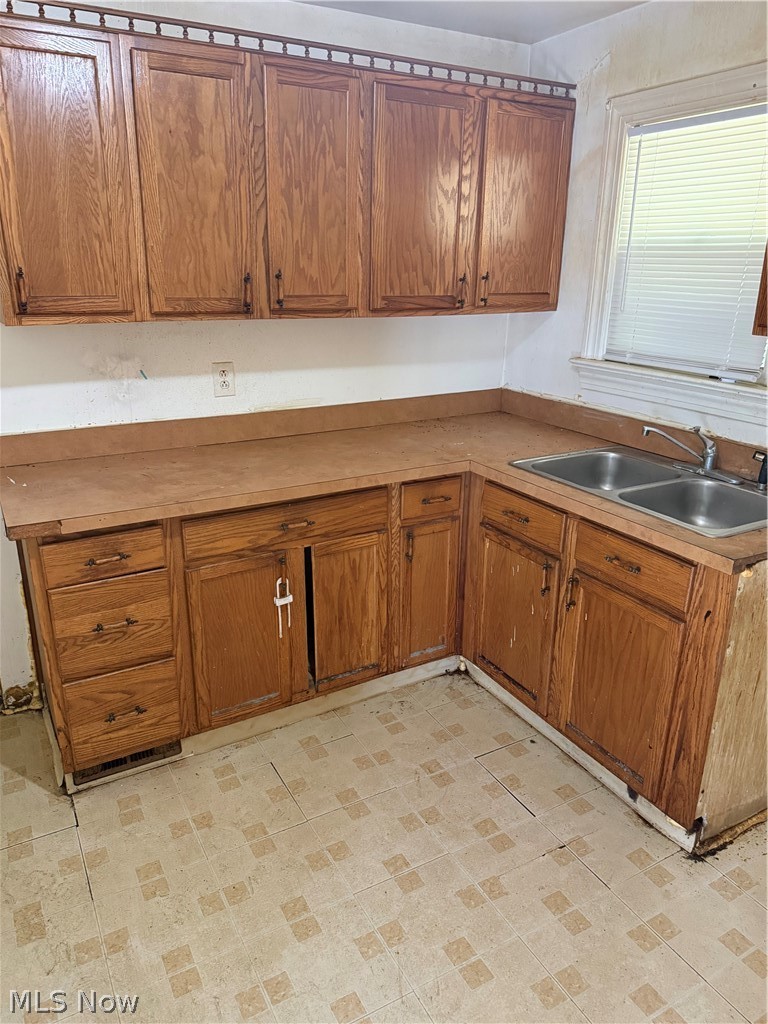 889 E 139th Street Property Photo 5