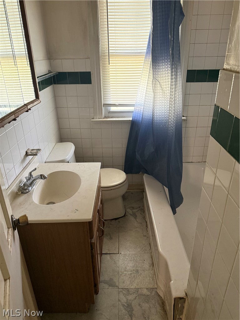 889 E 139th Street Property Photo 8