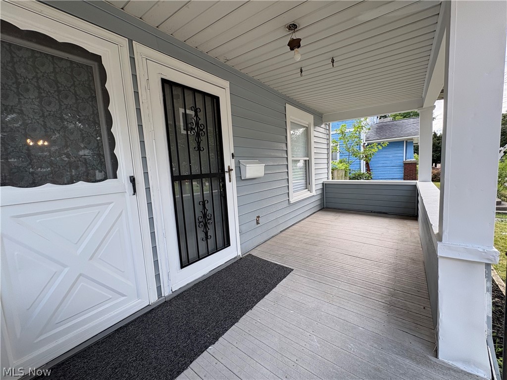 1082 Florida Avenue Property Photo 9