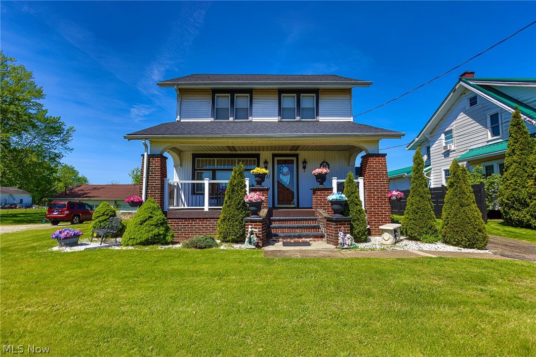5541 Ravenna Avenue Property Photo 1