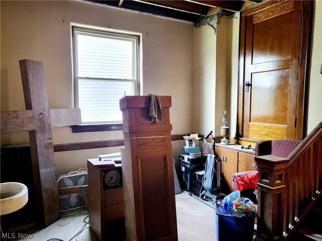 400 W 6th Street Property Photo 16