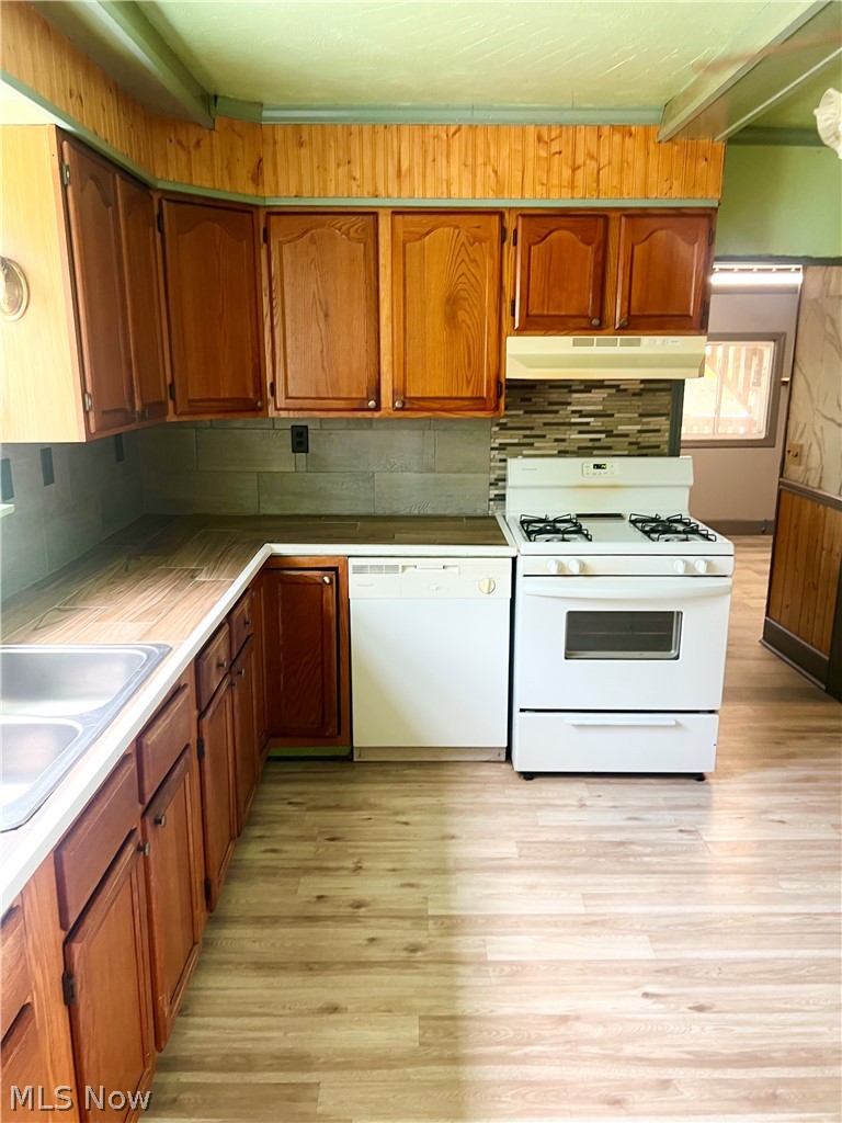 457 Sharp Avenue Property Photo 9