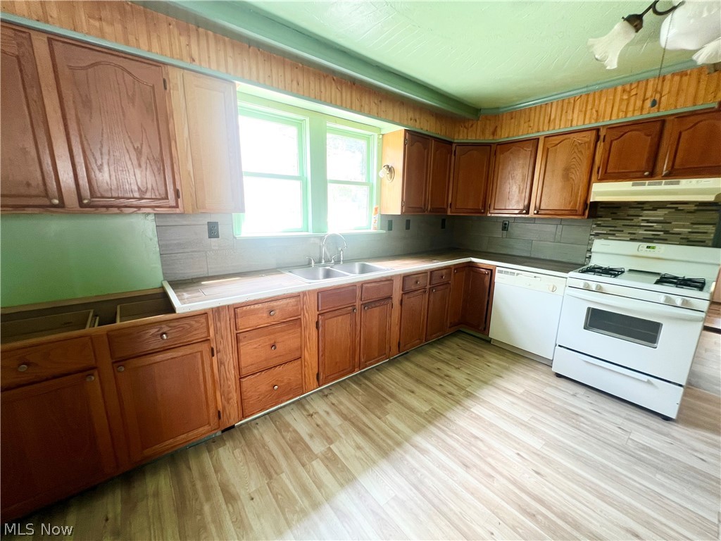 457 Sharp Avenue Property Photo 18