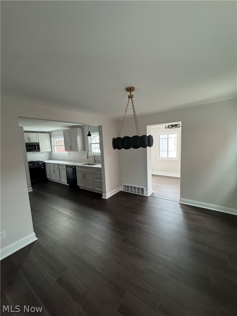 17012 Eldamere Avenue Property Photo 3