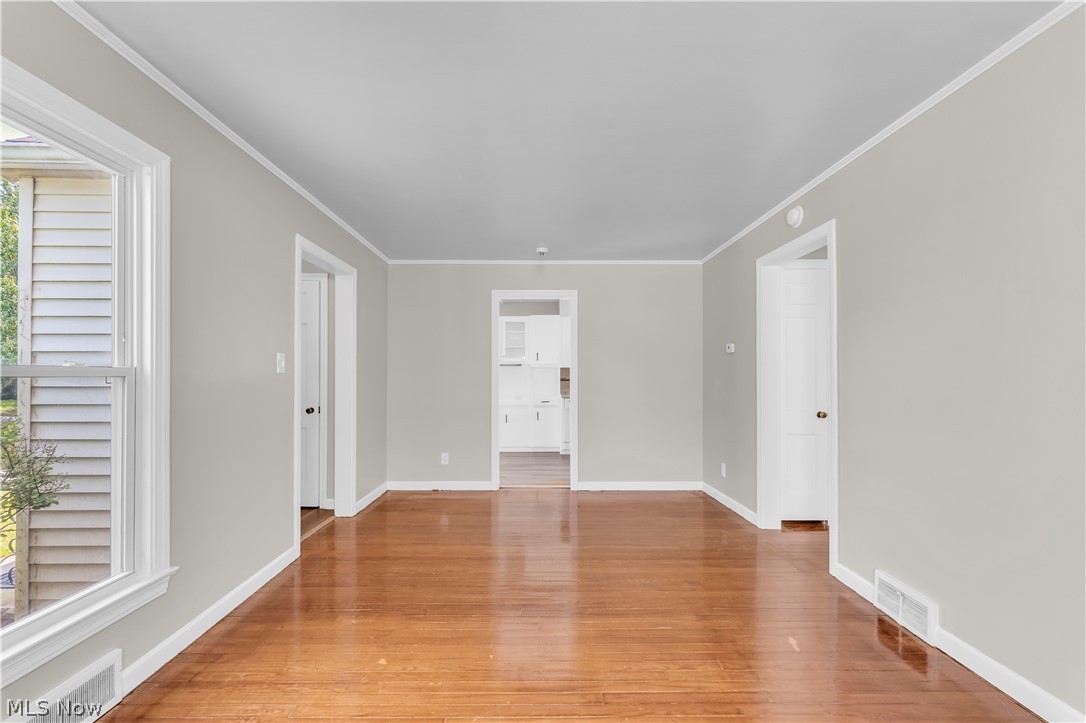 21106 Gardenview Drive Property Photo 4