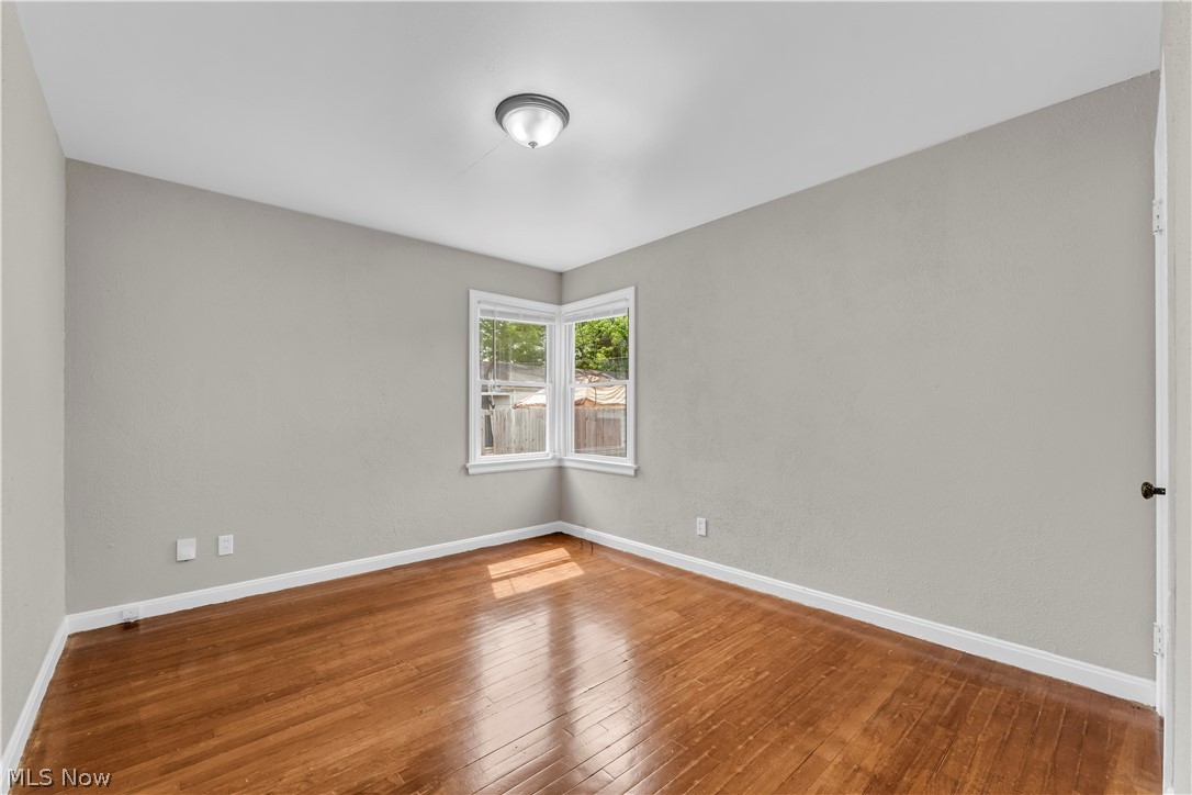 21106 Gardenview Drive Property Photo 11