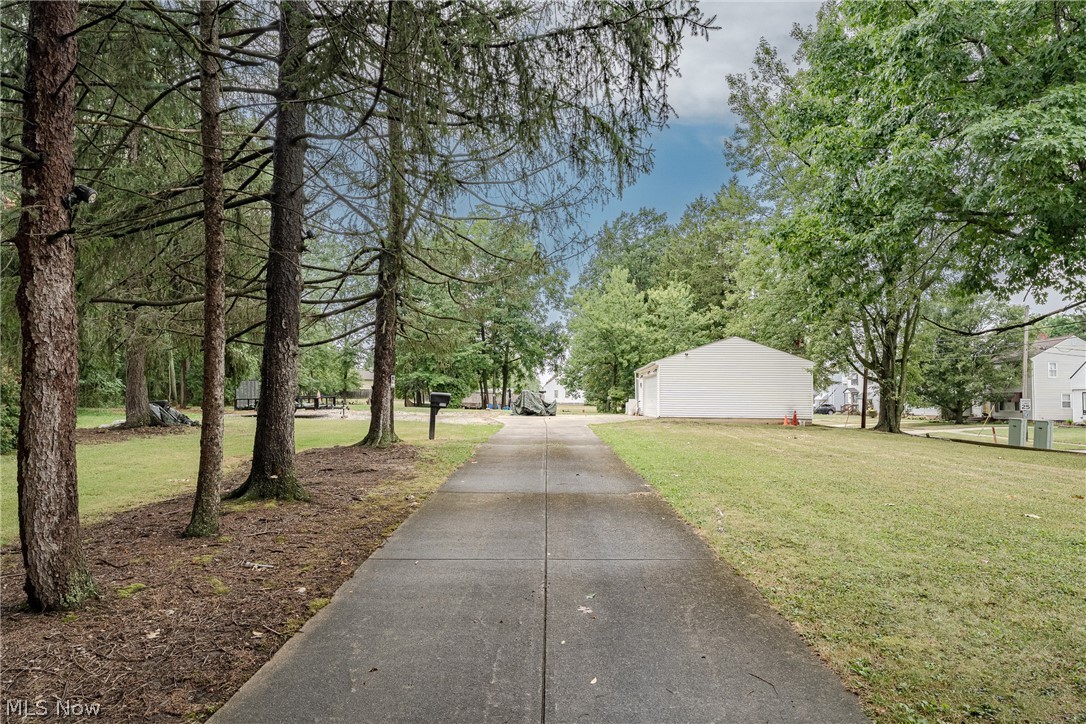 5570 Dunham Road Property Photo 1