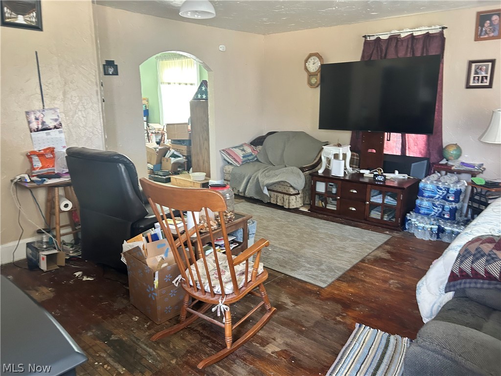 1726 E 45th Street Property Photo 5