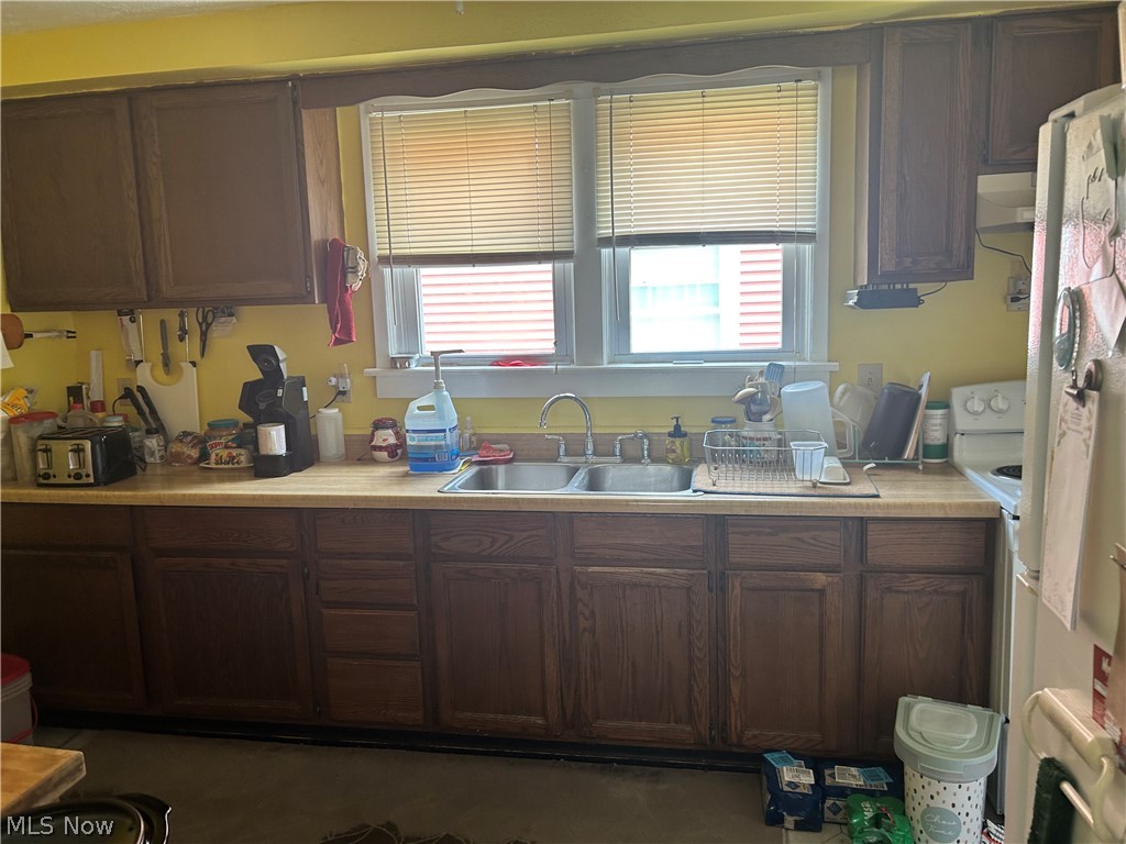 1726 E 45th Street Property Photo 8