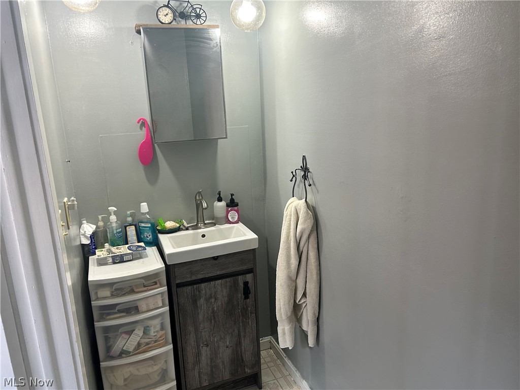 1726 E 45th Street Property Photo 13
