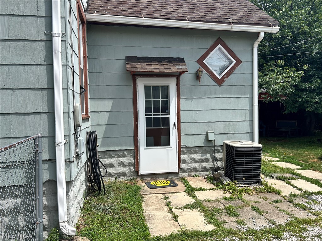 1726 E 45th Street Property Photo 32