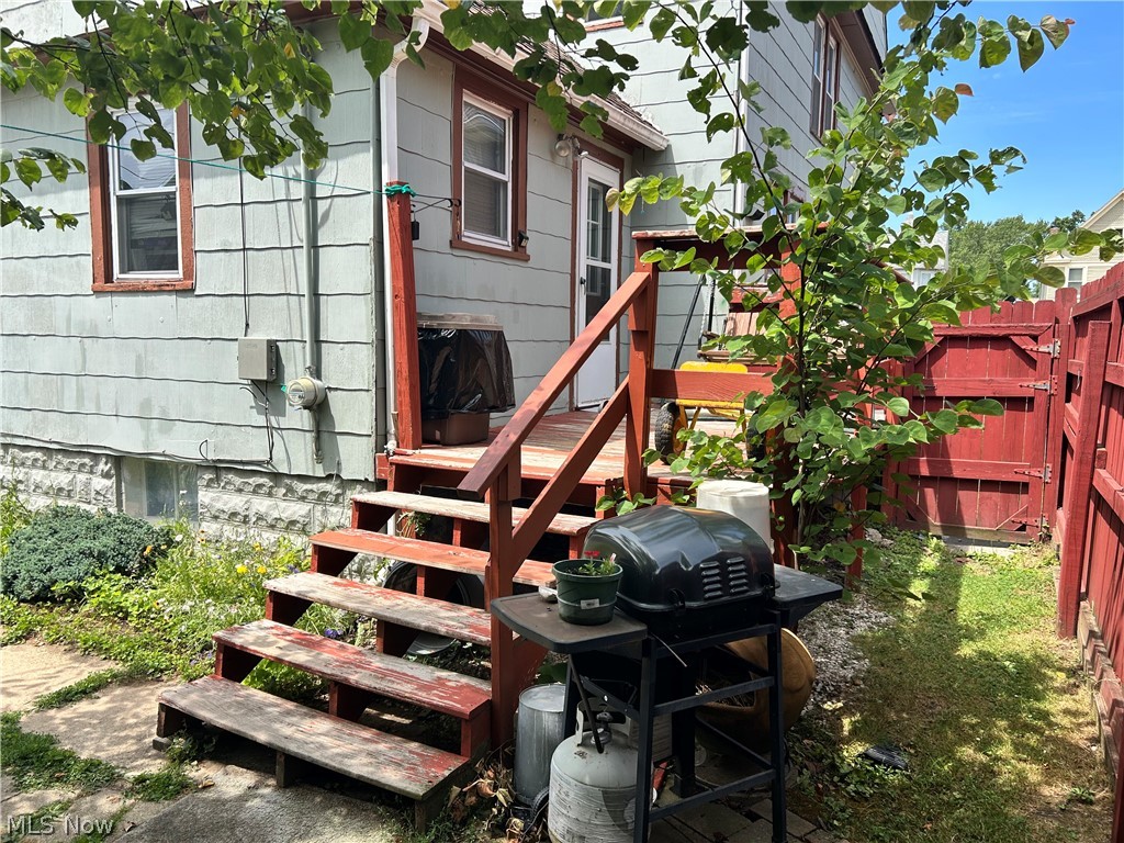1726 E 45th Street Property Photo 33