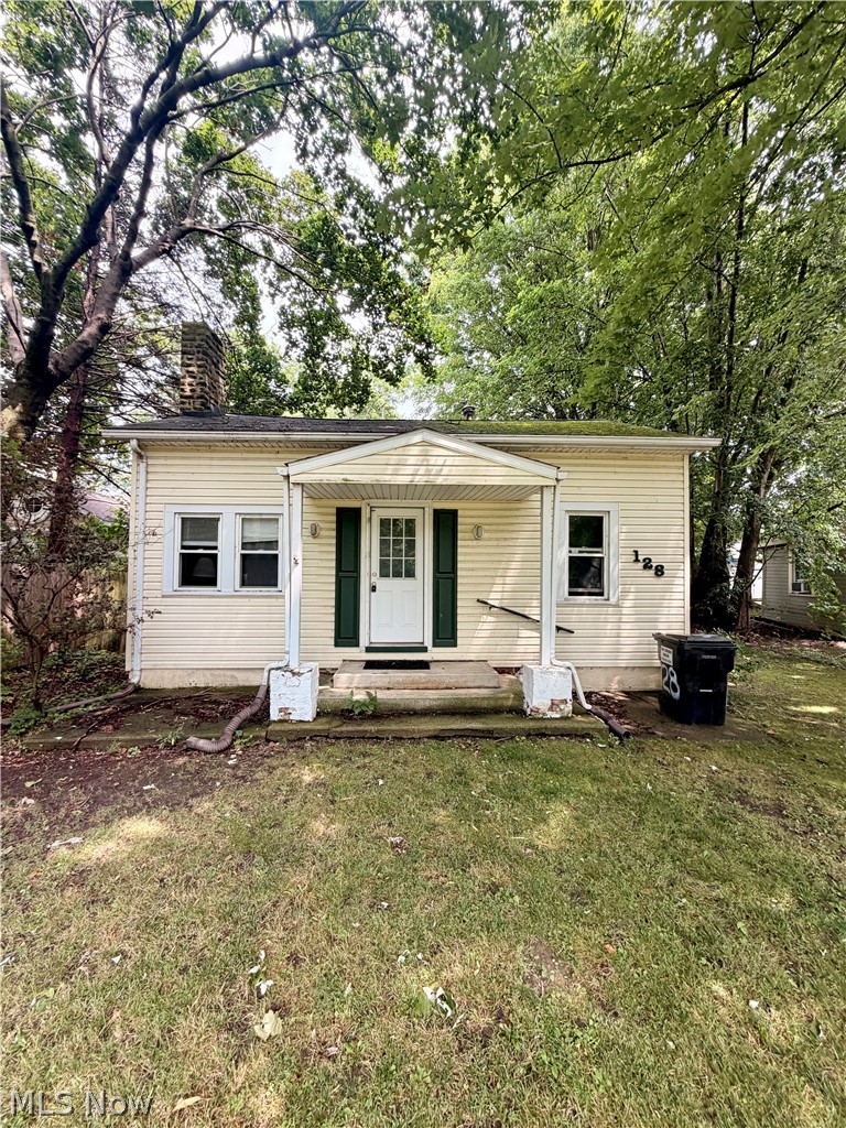 128 Lakeview Boulevard Property Photo 5