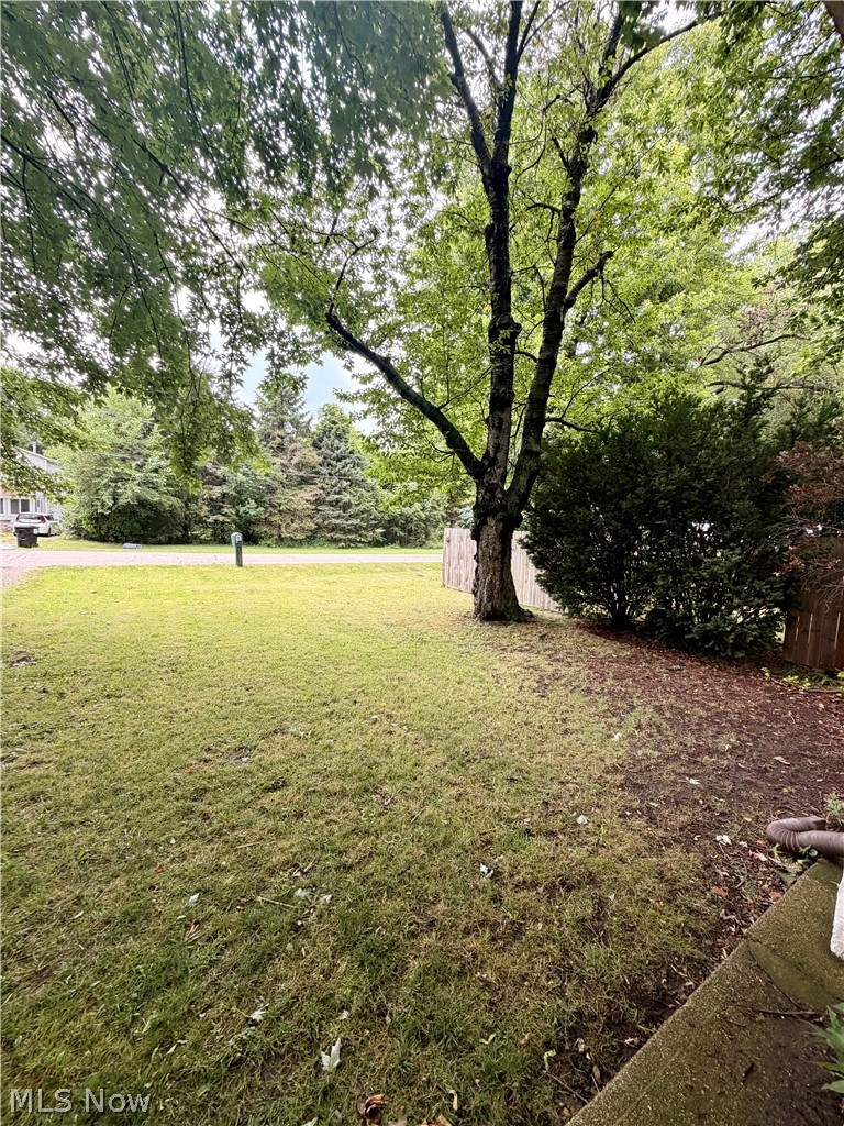 128 Lakeview Boulevard Property Photo 6