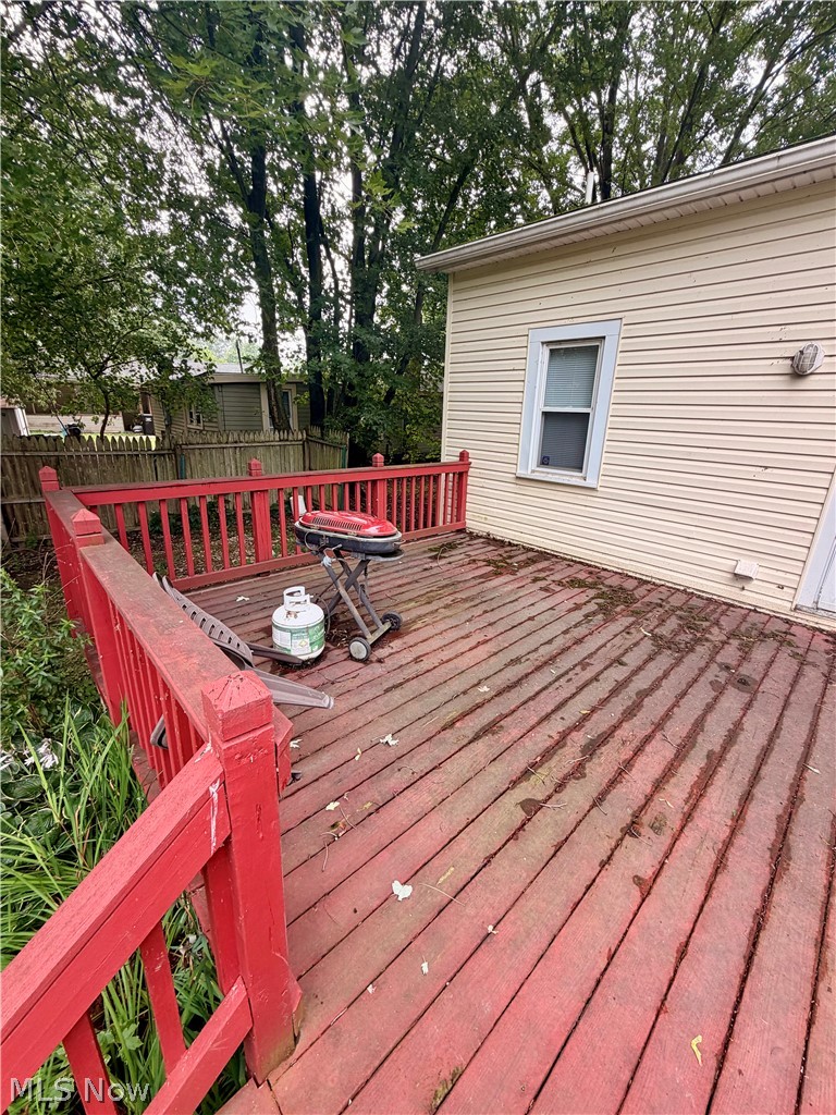 128 Lakeview Boulevard Property Photo 23