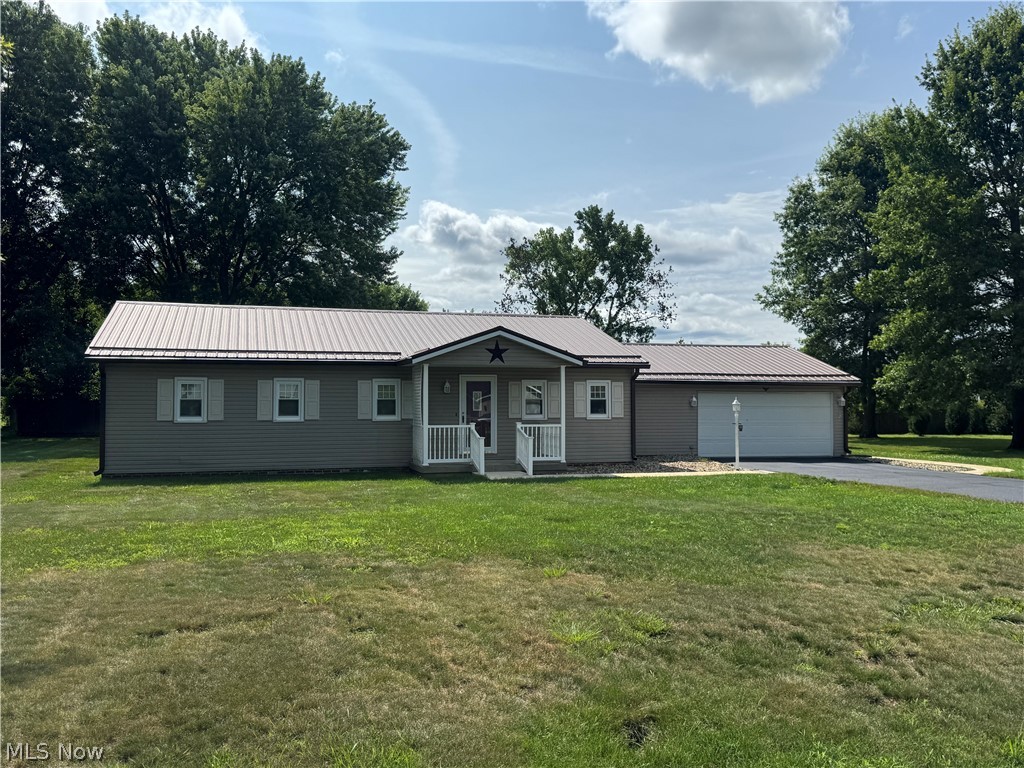 6220 Southview Drive Property Photo 1