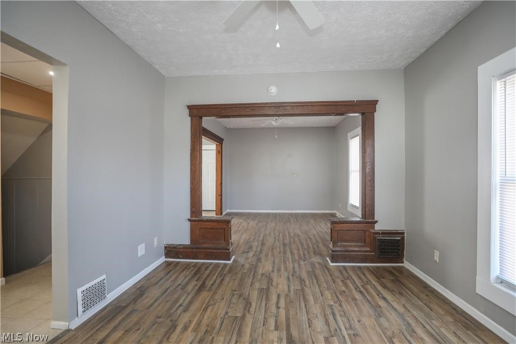 559 E Exchange E Property Photo 5