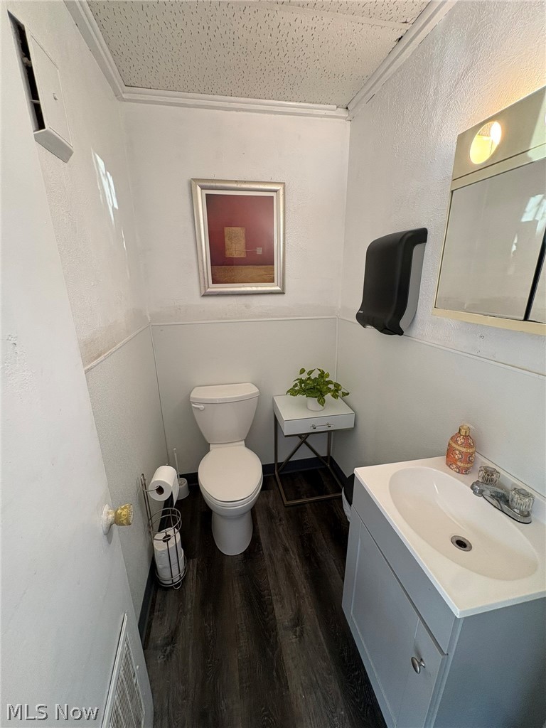 17320 Harvard Avenue Property Photo 21