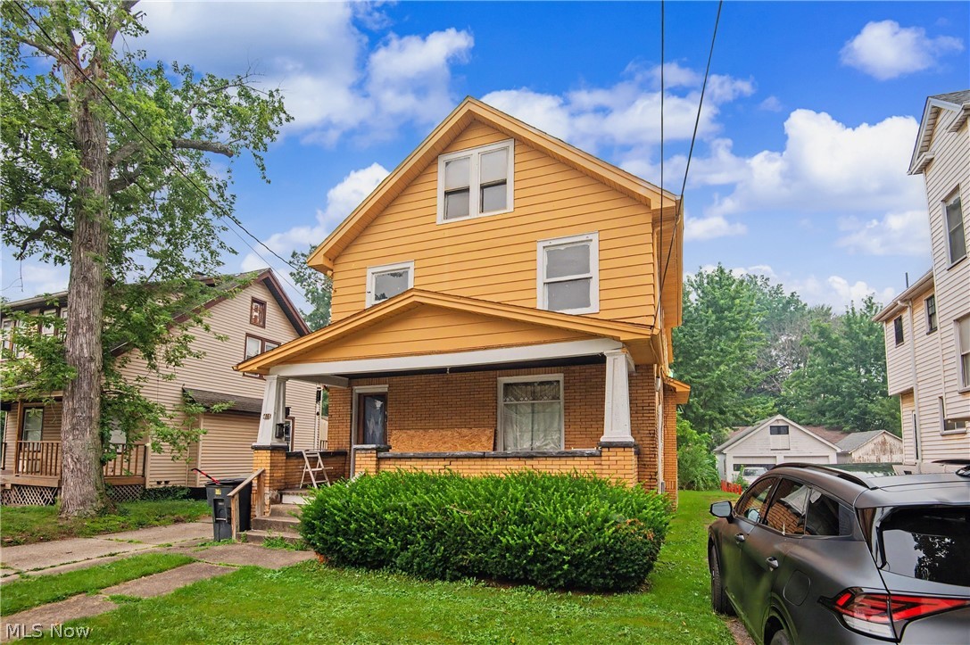 416 Laird Avenue Se Property Photo 2