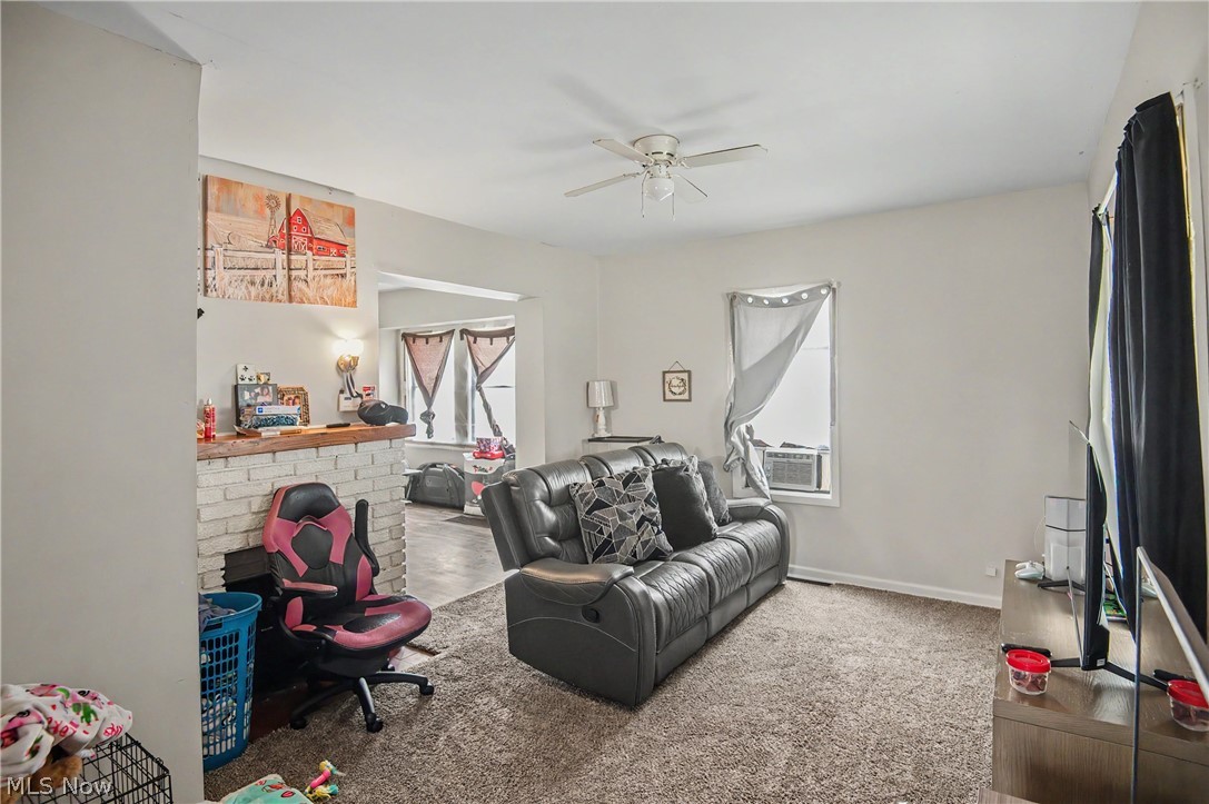 416 Laird Avenue Se Property Photo 6