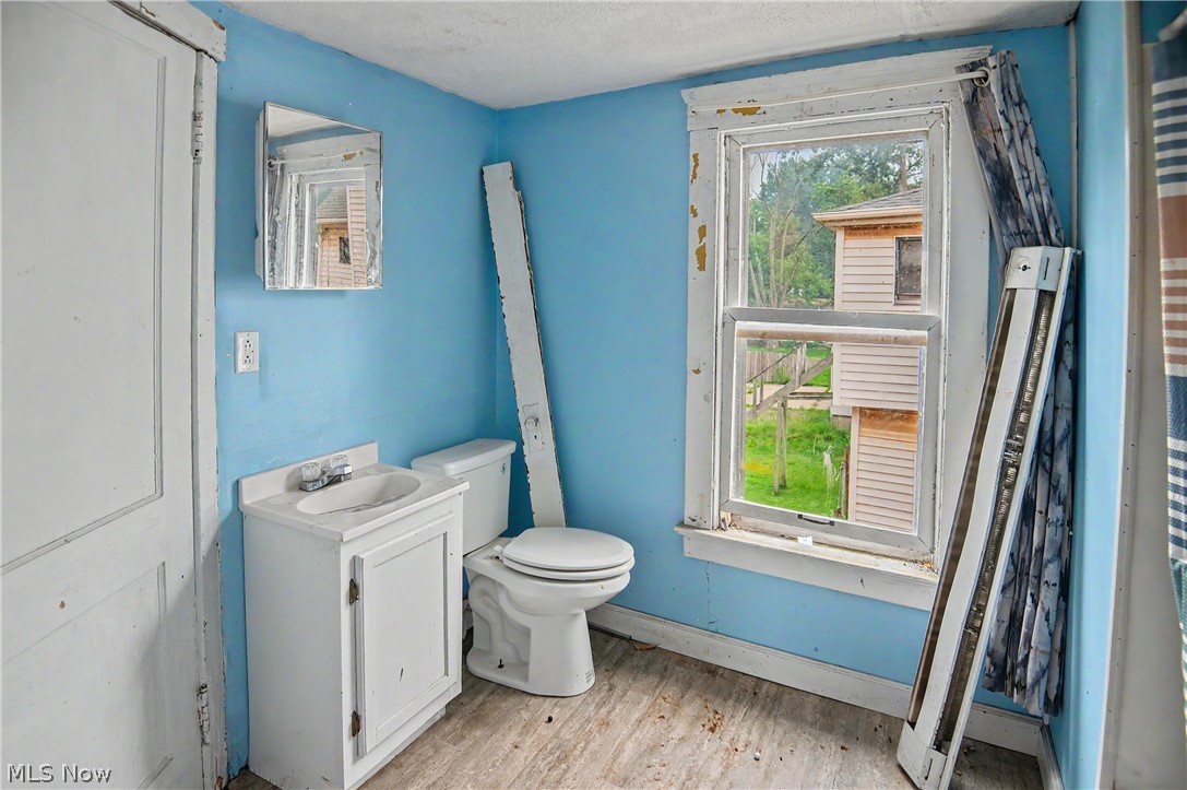 416 Laird Avenue Se Property Photo 11