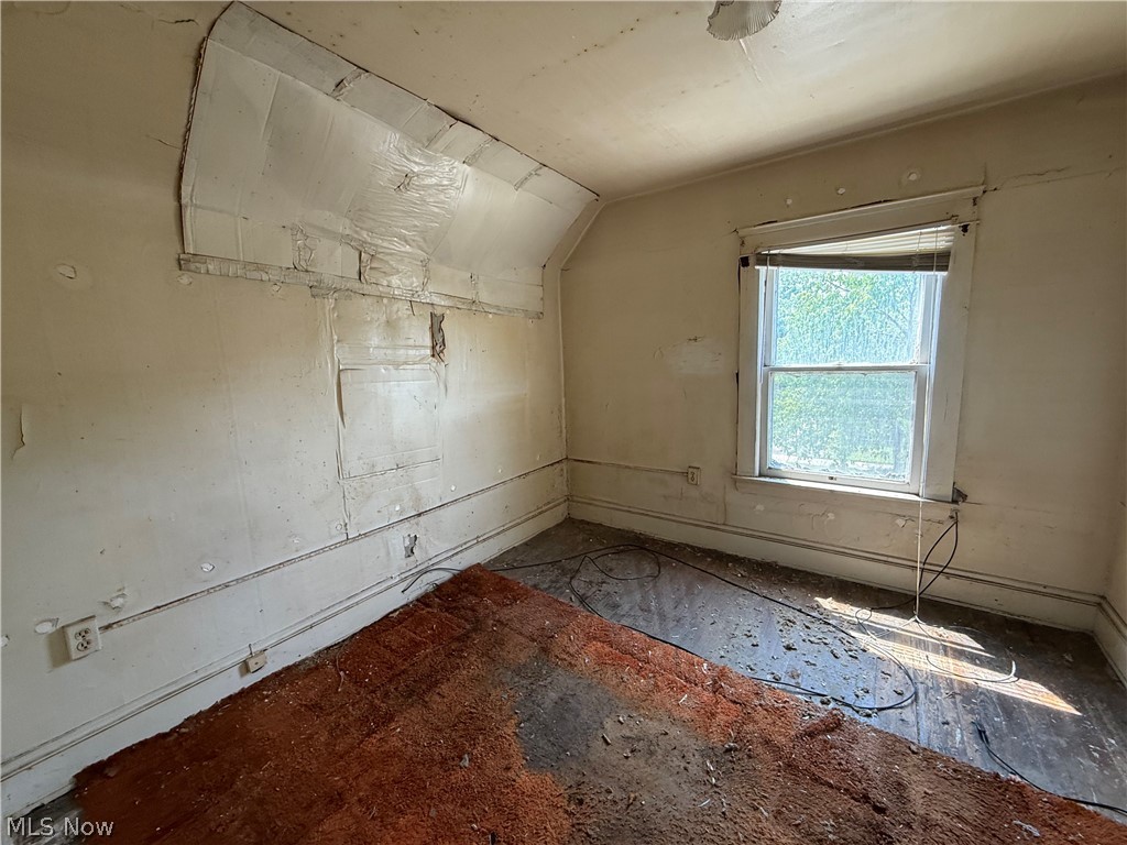 3533 E 133rd Street Property Photo 15