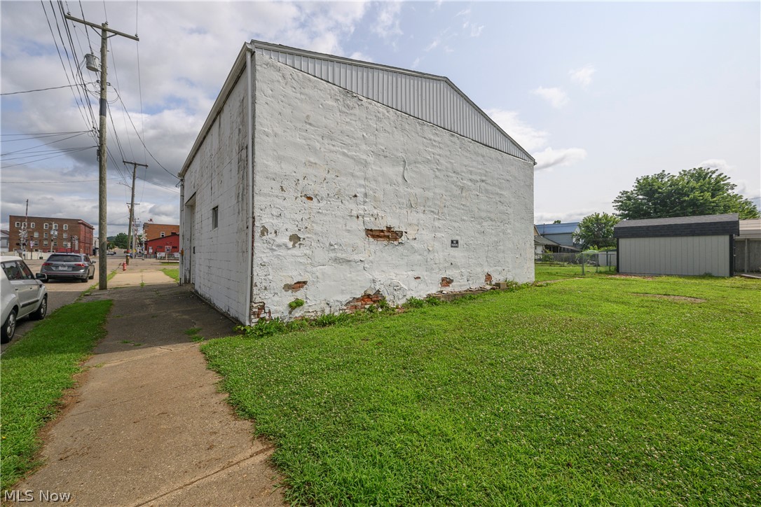 10 S 3rd Street Property Photo 6