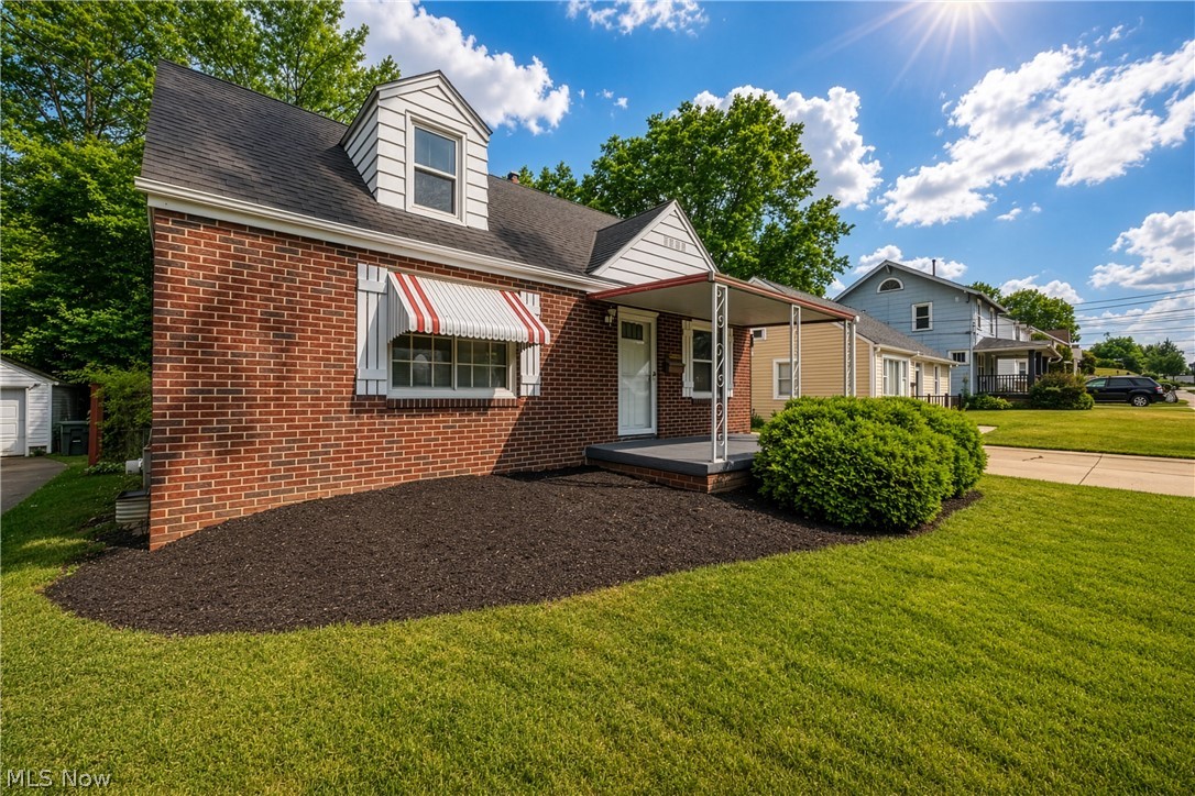 1320 19th Street NE Property Photo 1