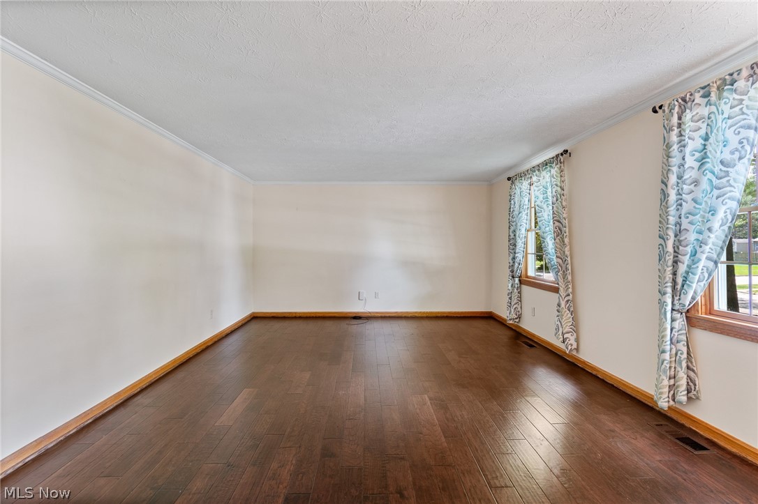 559 Berkshire Drive Property Photo 16