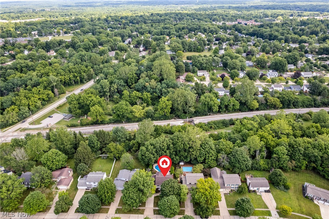 559 Berkshire Drive Property Photo 38