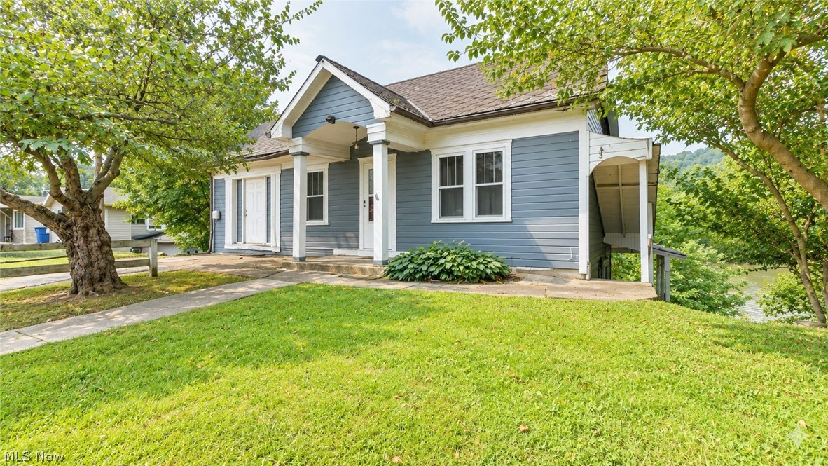 8779 N State Route 60 Nw Property Photo 1