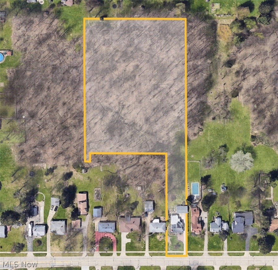 1016 Lander Road Property Photo 2