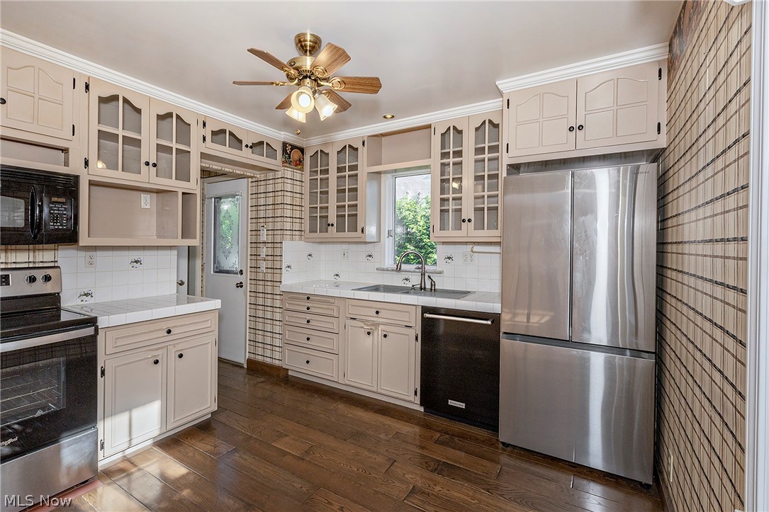 1016 Lander Road Property Photo 8