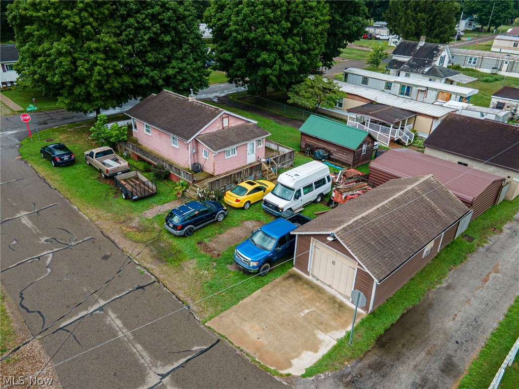 1203 Cemetery Drive Property Photo 4