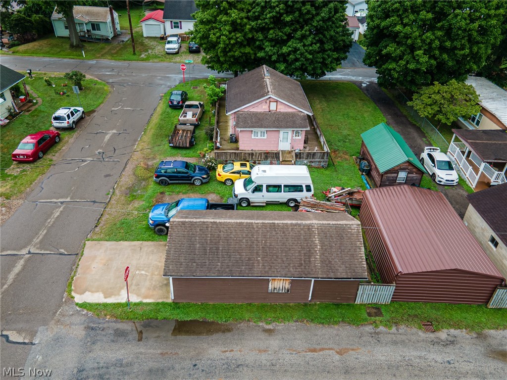 1203 Cemetery Drive Property Photo 8