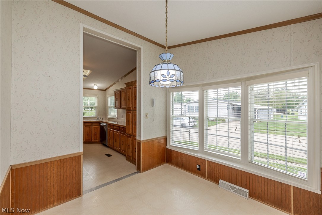 8 Jessica Lane Property Photo 12