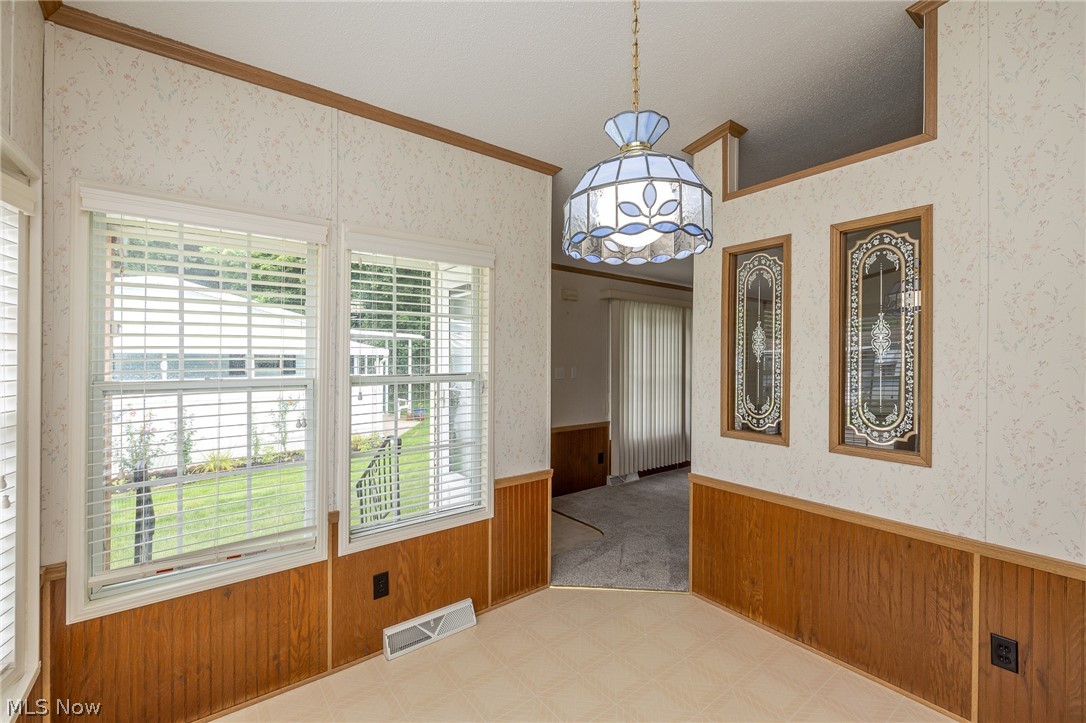 8 Jessica Lane Property Photo 13