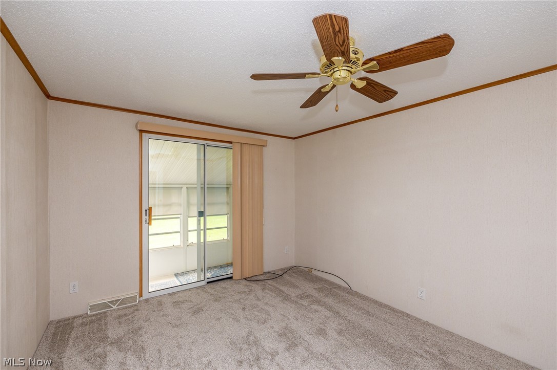 8 Jessica Lane Property Photo 23