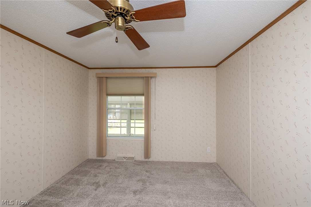 8 Jessica Lane Property Photo 27