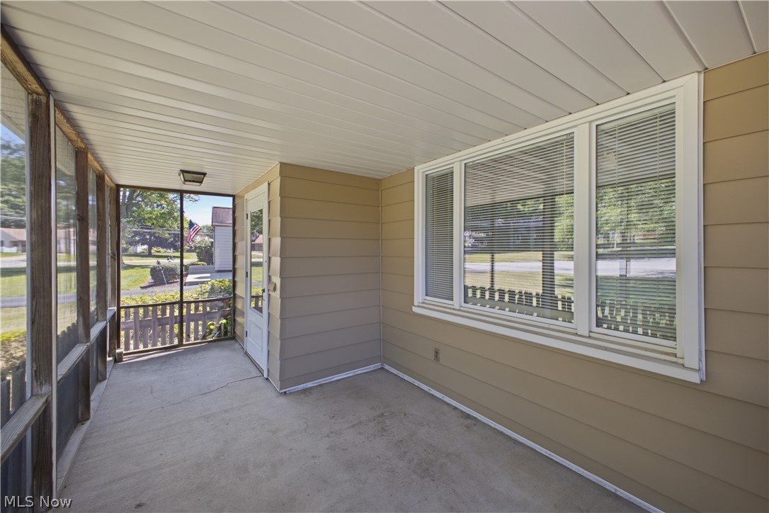 4642 Euclid Boulevard Property Photo 2