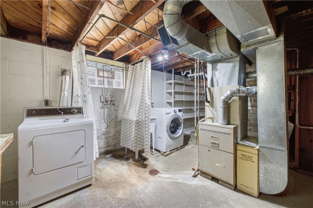 4642 Euclid Boulevard Property Photo 19