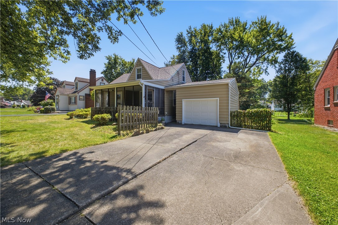 4642 Euclid Boulevard Property Photo 24