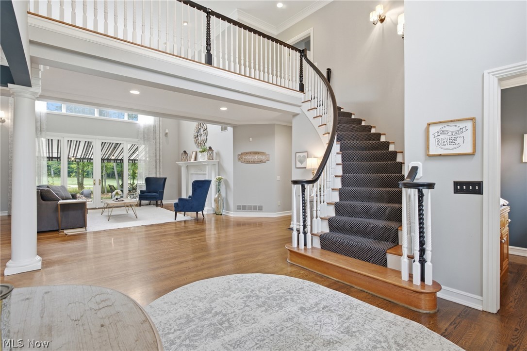 315 Glengarry Drive Property Photo 4