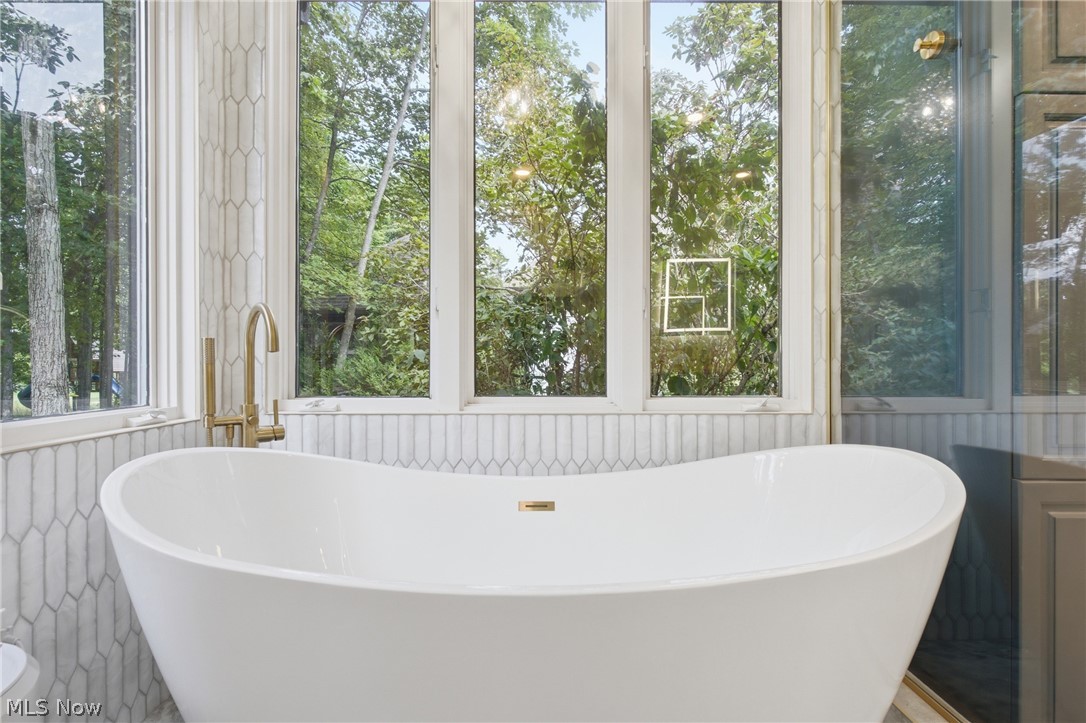 315 Glengarry Drive Property Photo 22