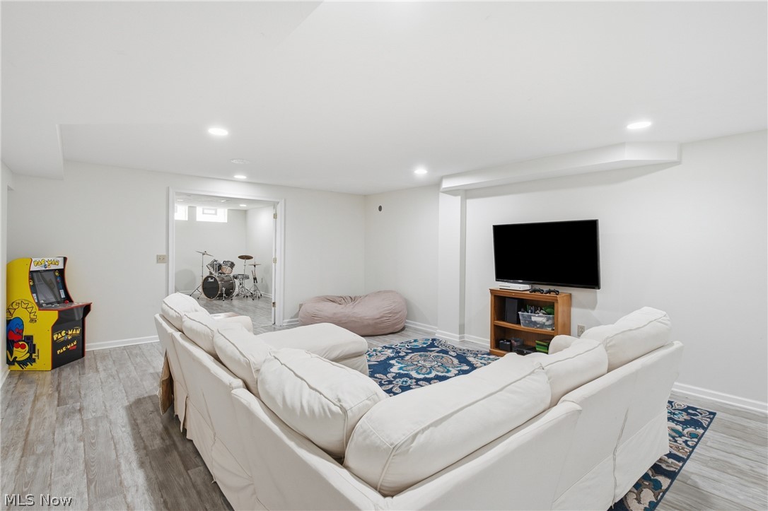 315 Glengarry Drive Property Photo 38