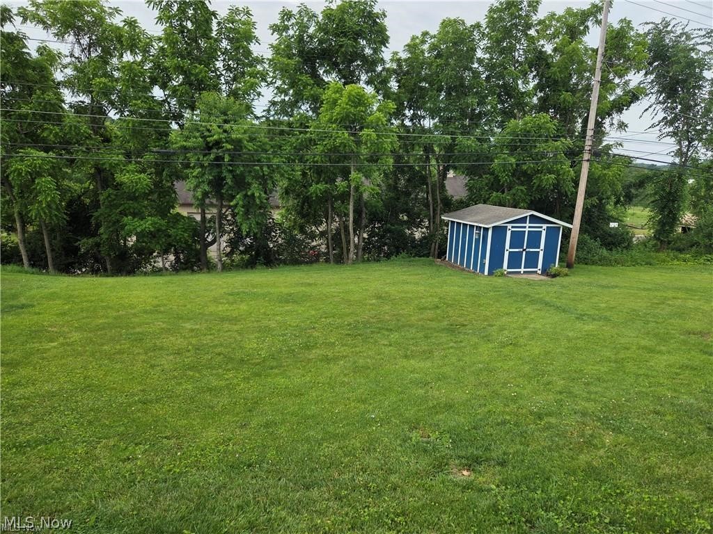 208 W Main Street Property Photo 11