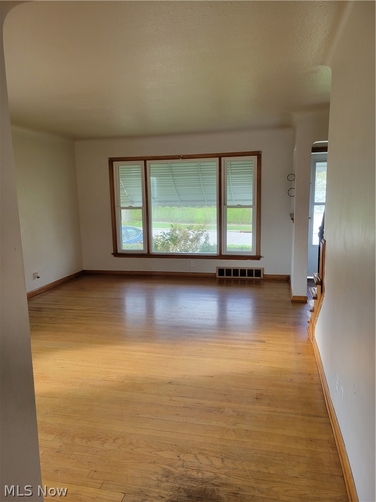 4127 Lowden Road Property Photo 3