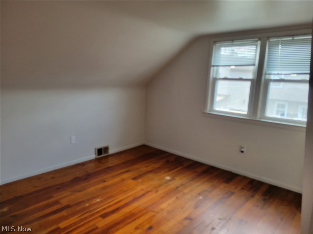 4127 Lowden Road Property Photo 13